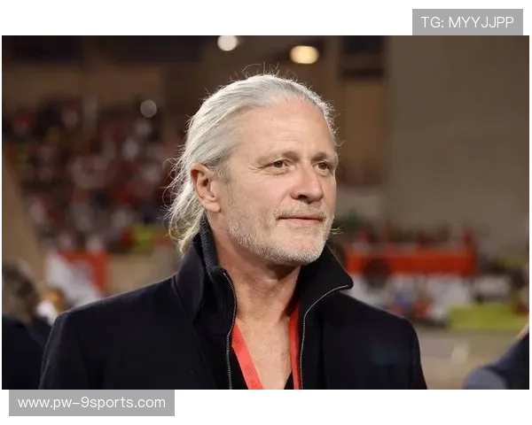 球迷心理研究：何种舆论更易影响球员表现？